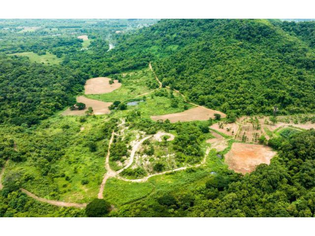 ขายที่ดินแปลงใหญ่ วิวภูเขา เหมาะสำหรับสร้างบ้านพักอาศัย รีสอร์ท สถานที่เที่ยว และทำสวนทุเรียน น้ำสมบูรณ์ คุ้มค่ากับราคา