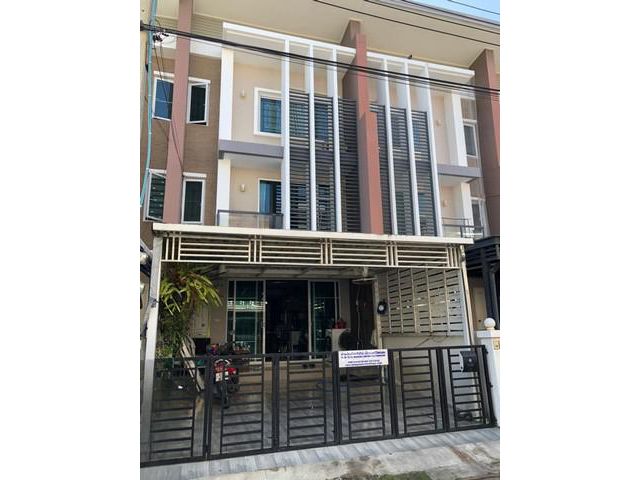 ทาวน์ อเวนิว ซิกซ์ตี้ วิภาวดี 60