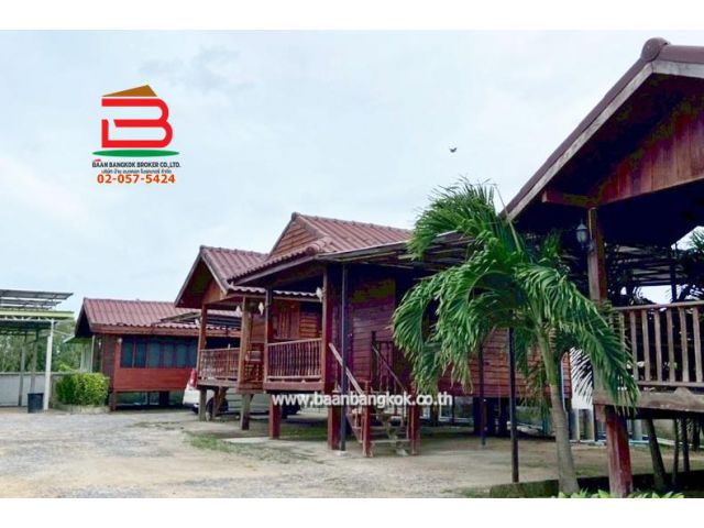 กิจการ แก้มหอม รีสอร์ท เนื้อที่ 4-3-28 ไร่ ถนนกำแพงเพชร-พิจิตร 115 ต.บ้านนา อ.วชิรบารมี จ.พิจิตร