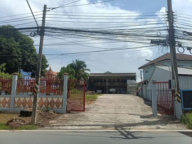 ขายที่ดินศรีราชา ทุ่งสุขลา พร้อมสิ่งปลูกสร้าง หอพักคนงาน