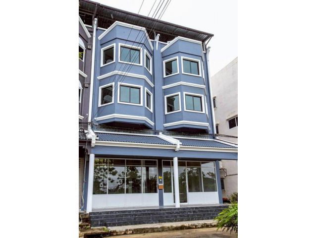 ถ.เฉลิมพระเกียรติร.9 29-38 4 ชั้น ไม่เคยอยู่! MRT  2คูหา 577ตร.ม.