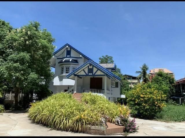 ให้เช่าบ้าน เหมาะทำร้านอาหาร cafe เนื้อที่ 600 ตรว. ซอยเจริญรัก30