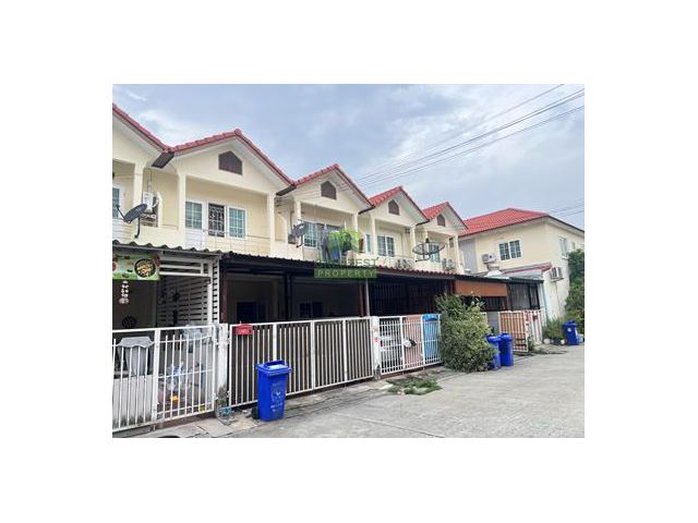 หมู่บ้านเฟื่องฟ้า17 เฟส 123 ขายด่วน ทาวน์เฮ้าส์ 2 ชั้น เนื้อที่ 16 ตร.ว ตกแต่งครบ ทำเลดี ราคาต่อรองได้