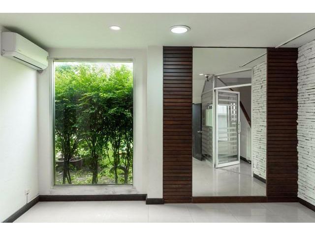 ให้เช่าโฮมออฟฟิศ 3ชั้น ย่านลาดพร้าววังหิน ใกล้เสนานิคม ใกล้รัชดาภ