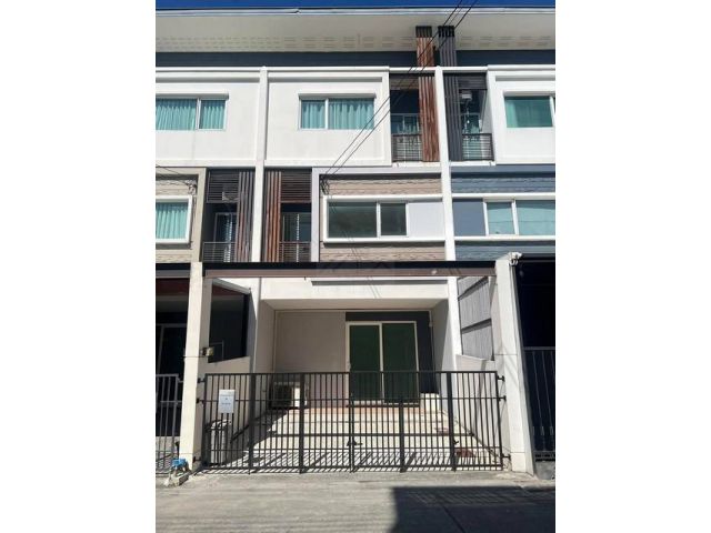 ให้เช่าทาวน์โฮม 3 ชั้น 3 ห้องนอน พาทิโอ PATIO บางนา-วงแหวน (ซ.เจโ
