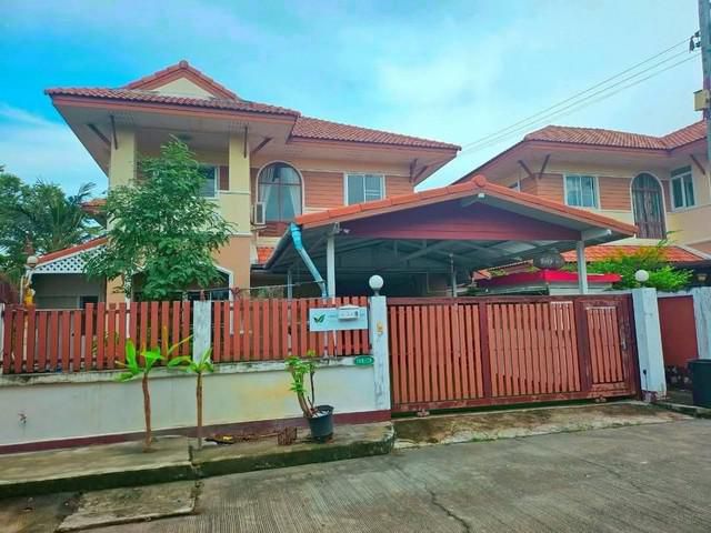 ขายด่วนบ้านแกรนด์วิลเลจชลบุรี