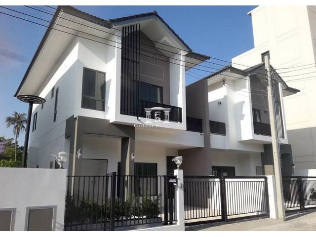 ขาย บ้านพราวด์-พรีเมี่ยม พุทธบูชา 36 เนื้อที่ 36 ตร.ว. เป็นบ้านแฝ