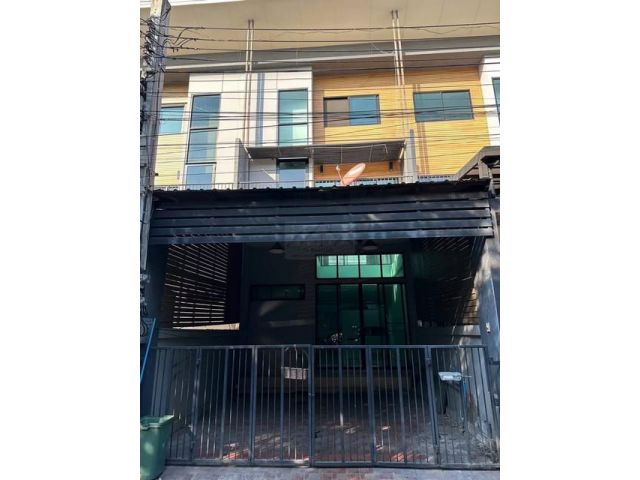 ให้เช่าทาวน์โฮม 3 ห้องนอน อีโค่ สเปซ บางนา - วงแหวน บางนา-ตราด กม