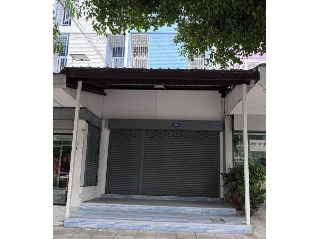 ให้เช่าอาคารพาณิชย์ 3.5 ชั้น พัฒนาการ 57/1 ติดถนนใหญ่ ใกล้ตลาดพัฒนาการ
