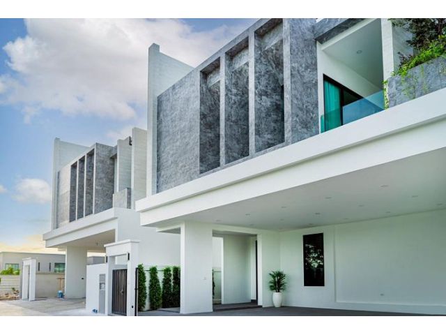 ขายบ้านเดี่ยวสร้างใหม่ พร้อมลงทุน สไตล์พูลวิลล่าหรู โครงการThamber Pool Villa บางละมุง ชลบุรี.