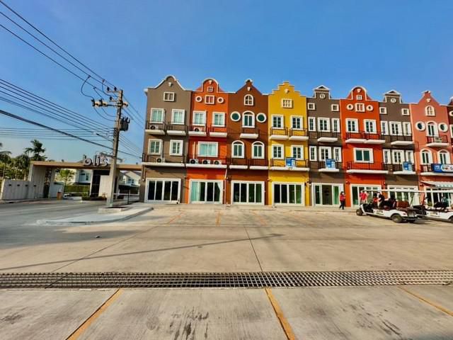 ขายอาคารพาณิชย์ 3 ชั้น สไตล์รุโรป ในโครงการ ศุภาลัย S-Avenue