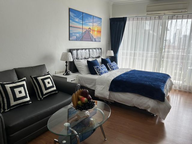 For rent Grand arkview asoke Condo , Studio 29 sqm. 18000 Renovated