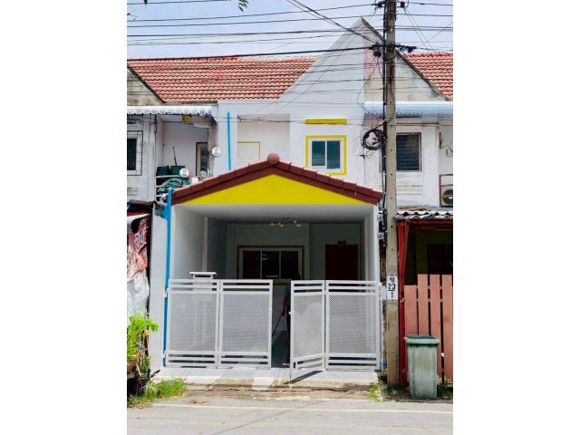 ขายทาวน์เฮ้าส์ 2 ชั้น มบ.รัตนาวดี ใกล้เซ็นทรัล เวสต์เกต