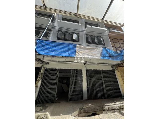 ขาย อาคารพาณิชย์ 5.5 ชั้น ถนนเจริญกรุง 31 เนื้อที่ 24 ตร.ว.