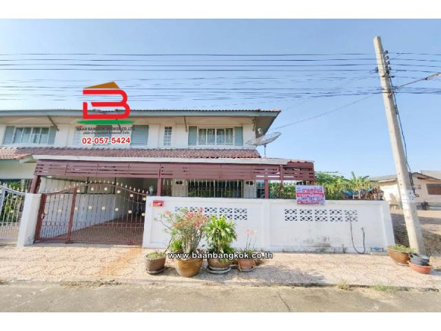 บ้านเดี่ยว หมู่บ้าน ช.รุ่งเรือง 8 เนื้อที่ 40 ตร.ว (ใกล้ MRT คลองบางไผ่) ตำบลพิมลราช อำเภอบางบัวทอง นนทบุรี