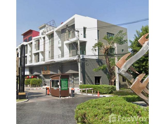 เช่า อาคารพาณิชย์โครงการB Avenue วัชรพล-สุขาภิบาล5 40ตรว.