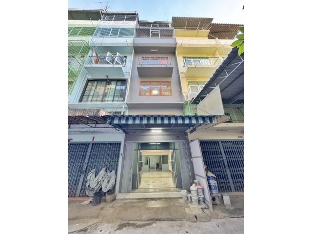 ถูกที่สุดในย่านนี้!! อาคารพาณิชย์ 4.5 ชั้น รีโนเวทใหม่ ทำเลทอง ซ.สมเด็จพระเจ้าตากสิน 4 ใกล้รถไฟฟ้า 2 สาย