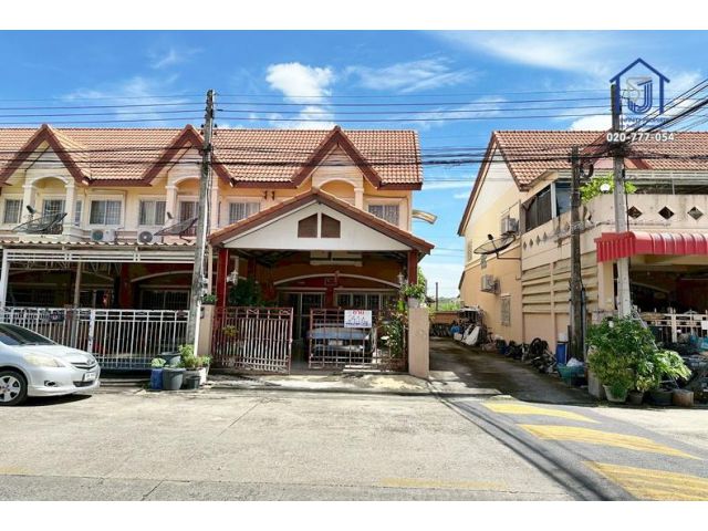 ขายทาวน์เฮ้าส์ 2ชั้น หมู่บ้านพรทวีวัฒน์ 3 ซอยรังสิต-นครนายก 31 คลองสอง ใกล้ทางยกระดับโทลเวย์ดอนเมือง-ดินแดง หลังมุม