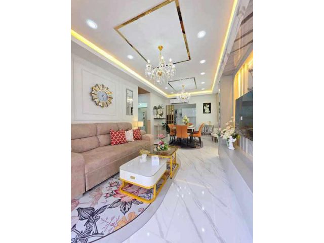 H796 ขายบ้านเดี่ยวหลังใหญ่ โรงโป๊ะ รีโนเวทใหม่ หิวกระเป๋าเข้าอยู่ได้เลย