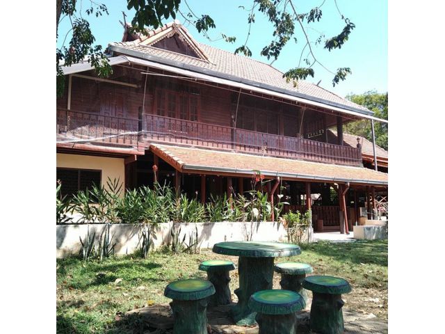 ขายบ้านไม้ สไตล์เรือนไทยภาคเหนือติดแม่น้ำท่าจีน แบบไม่มีถนนกั้น เนื้อที่ 4 ไร่ อ.หันคา จ.ชัยนาท