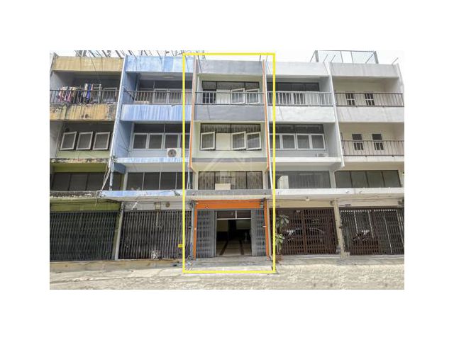 ให้เช่า อาคารพาณิชย์ 3.5 ชั้น รีโนเวท ใกล้ซอย จรัญฯ 40/1
