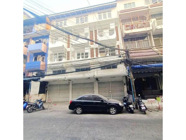MRT พระราม9 Central Rama9 90ม.  อาคาร 3คูหา 69ตร.ว. 4ชั้น 1056ตรม