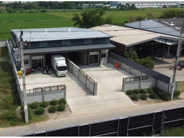 #โกดังให้เช่าไทรน้อยบางบัวทอง รวม 2 คูหา ขนาด  380 ตร.ม  มีออฟฟิศขนาด 23 ตร.ม พร้อมชั้นลอย 23 ตร.ม
