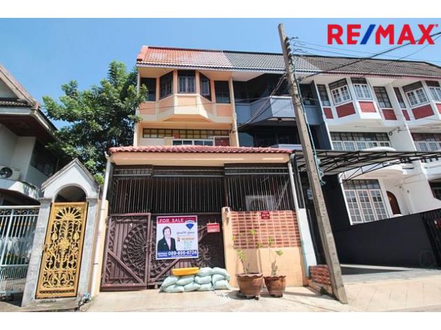 ขาย โฮมออฟฟิศ ใจกลางสุขุมวิท 5 นาทีถึง BTS บางจาก จอดรถ 2 คัน