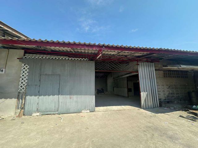 ให้เช่าโกดังพร้อมสำนักงาน พัฒนาการ สวนหลวง BRE24028