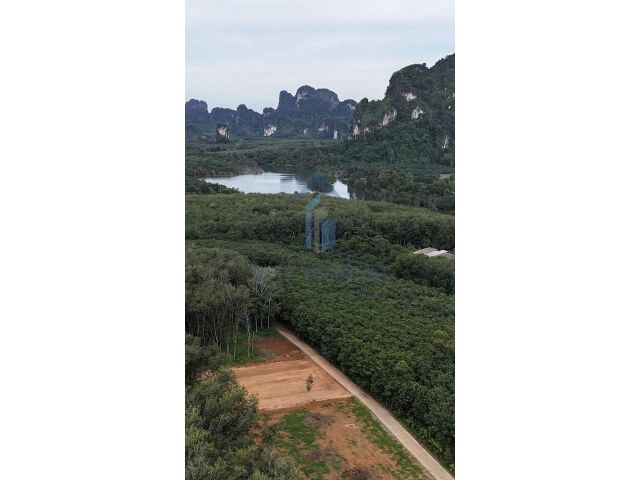 ขายที่ดินสวย ใกล้คลองหรูด หนองทะเล กระบี่  โปรโมชั่นพิเศษ  เนื้อที่ดิน ขนาด 53 ตรว. เพียง 583,000 บาท   ใกล้คล
