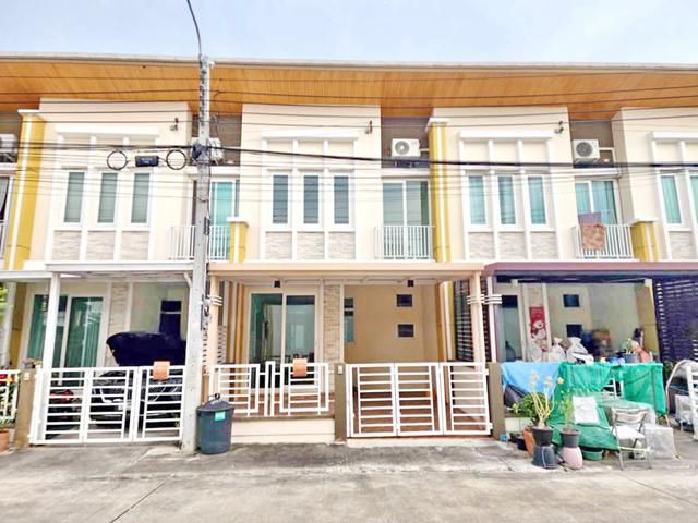ทาวน์โฮม 2 ชั้น เฉลิมพระเกียรติ ร. 9 สนามบินสุวรรณภูมิ  6.9 กม.