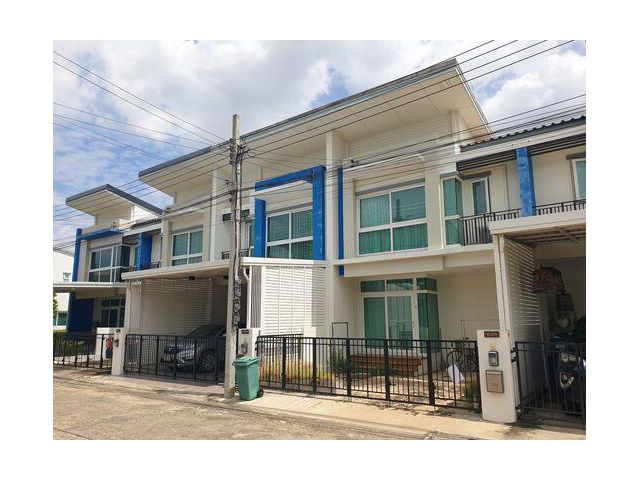 ขายขาดทุน ! ทาวน์โฮม 2 ชั้น 23 ตรว. โซนถนนเมนหน้าโครงการ หน้าสวนสาธารณะ มบ. รสา แกรนด์วิลล์ พหลโยธิน 73