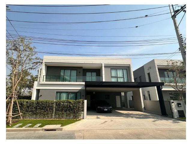 ให้เช่าบ้าน โครงหมู่บ้านหรู Centro Bangna เซนโทร บางนา บางพลี จังหวัดสมุทรปราการ