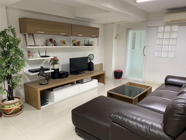 ขาย Home Office ติดถนนรังสิต-นครนายก โครงการบ้านสถาพร คลองธัญบุรี