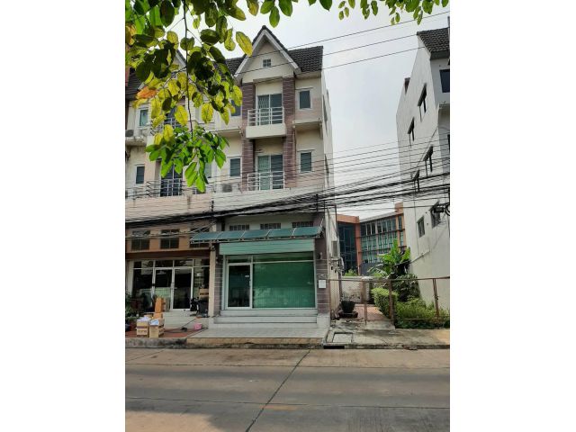 ขาย Home Office ติดถนนรังสิต-นครนายก โครงการบ้านสถาพร คลองธัญบุรี