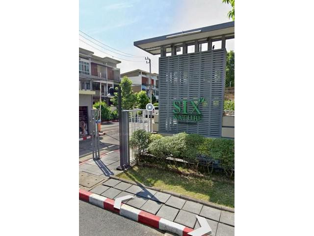 ให้เช่า ทาวน์โฮม 3 ชั้นหลังริม หมู่บ้านซิกเนเจอร์วัชรพล