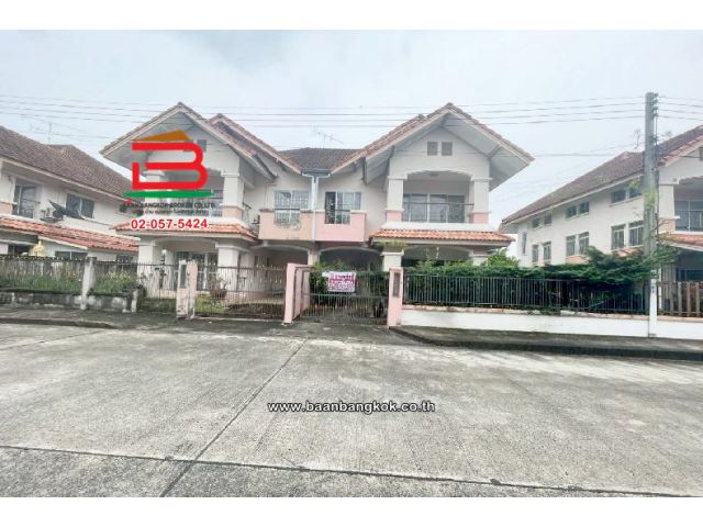 บ้านแฝด หมู่บ้าน เอ.ซี เฮ้าส์ 3 เนื้อที่ 36 ตร.ว (ตรงข้ามสถานีไฟฟ้าคูคตการไฟฟ้าส่วนภูมิภาค)