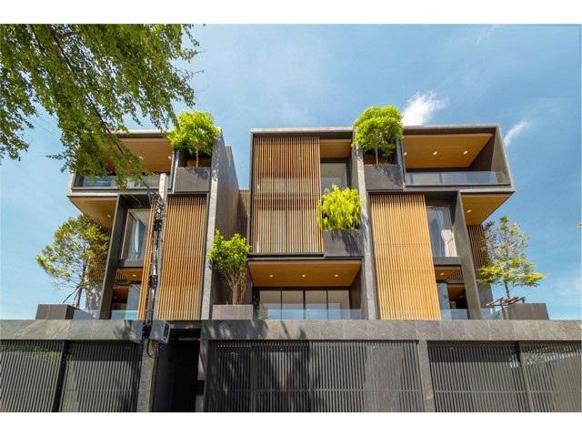 ขายบ้านเดี่ยวสร้างใหม่3.5ชั้น 54 ตร.ว.ย่านลาดพร้าวรามคำแหง พร้อมล