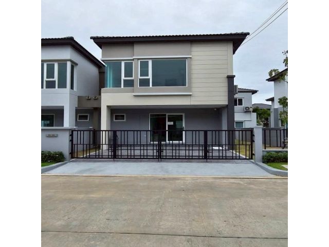 TH09 ให้เช่าบ้านแฝด  บ้านใหม่ ไม่เคยเข้าอยู่ ไม่เคยปล่อยเช่า พร้อมเข้าอยู่ได้เลย โครงการ Grande Pleno Mega Bangna แกรนด์