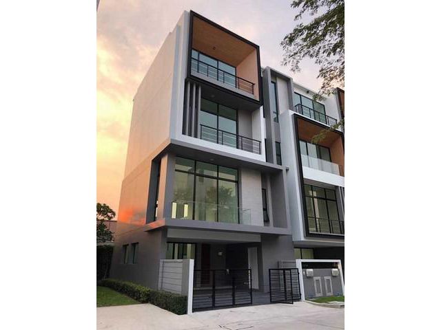 ให้เช่า Townhome 4 ชั้น Nirvana Define พระราม 9