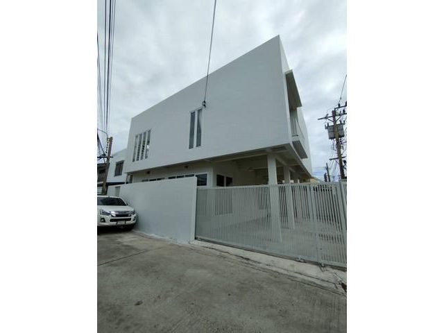 ขายบ้านเดี่ยว 2 ชั้น หลังมุม สุทธิสาร ห้วยขวาง ใกล้ MRTสุทธิสาร