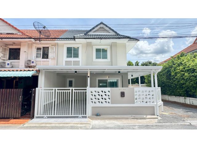 หมู่บ้านพฤกษา 21