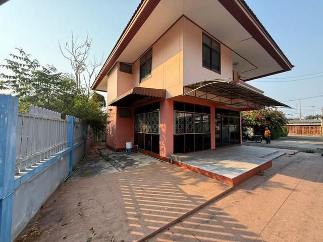 ให้เช่าบ้านเดี่ยวศรีราชา พื้นที่เยอะ ใกล้ถนนสุขุมวิททางไปแหลมฉบัง