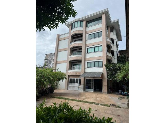 ขายอาคารสำนักงาน 5 ชั้น ใกล้ศาลากลางฯ พื้นที่ 1,200 ตร.ม.เพียง 41