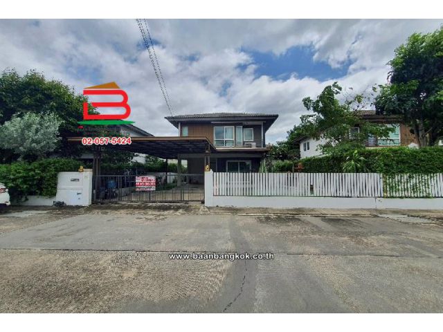 บ้านเดี่ยว หมู่บ้านพฤกษ์ลดา 3 เนื้อที่ 54.4 ตร.ว (อยู่ตรงข้ามกับโรงเรียนบีคอนเฮาส์ แย้มสอาดรังสิต) ตำบลลาดสวาย อำเภอลำลูกกา ปทุมธานี