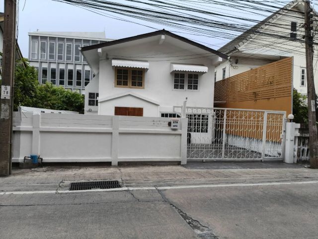 ขายบ้านเดี่ยวบางนา ลาซาล สุขุมวิท105 ใกล้รถไฟฟ้า BTSแบริ่งบางนา ที่ดินติดถนนสุขุมวิท105 ขายพร้อมผู้เช่าปีละ 5 แสน ทำเลดี