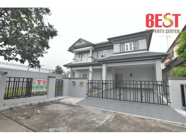 บ้านเดี่ยวหลังริม เศรษฐสิริ รามอินทรา พร้อม Glass House & ออฟฟิศส่วนตัว และบ่อปลา เพิ่มบรรยากาศการพักผ่อน