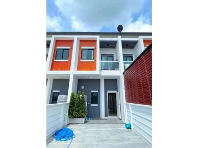 บ้านใหม่ รร.นางรอง 1.5 กม.ให้เช่าอาคารพาณิชย์ 2 ชั้น 29 ตร.วา.