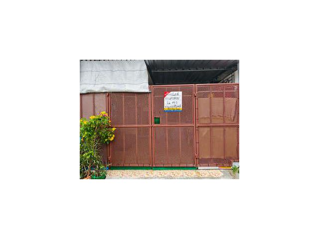 บ้านทาวน์เฮาส์ วังหิน เก้ากิโล  ศรีราชา ใกล้บ้านเอื้ออาทร วังหิน สภาพสวย ราคาถูก