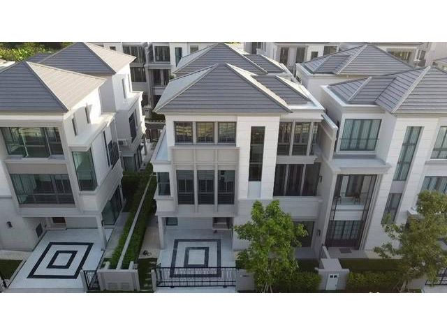 PB5657 ให้เช่าบ้านเดี่ยว Luxury Duplex Home 3ชั้น โครงการ เดอะ ซอนเน่ ศรีนครินทร์ บางนา ซอยเฉลิมพระเกีรติ ร.9 ซ.28  ตกแต